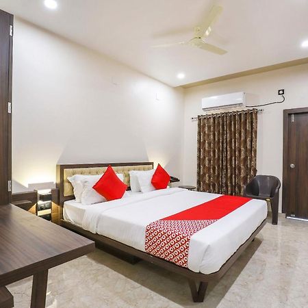 Oyo 47620 Hotel Matangi Motel Delvada Экстерьер фото