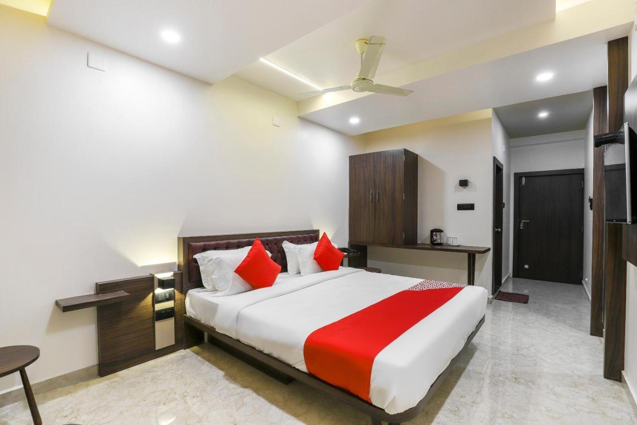 Oyo 47620 Hotel Matangi Motel Delvada Экстерьер фото