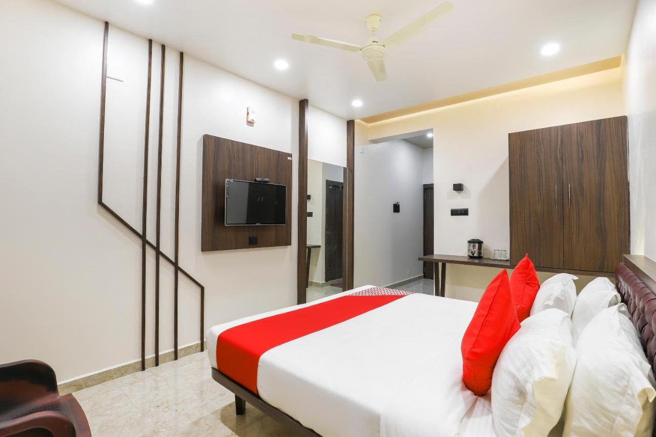Oyo 47620 Hotel Matangi Motel Delvada Экстерьер фото